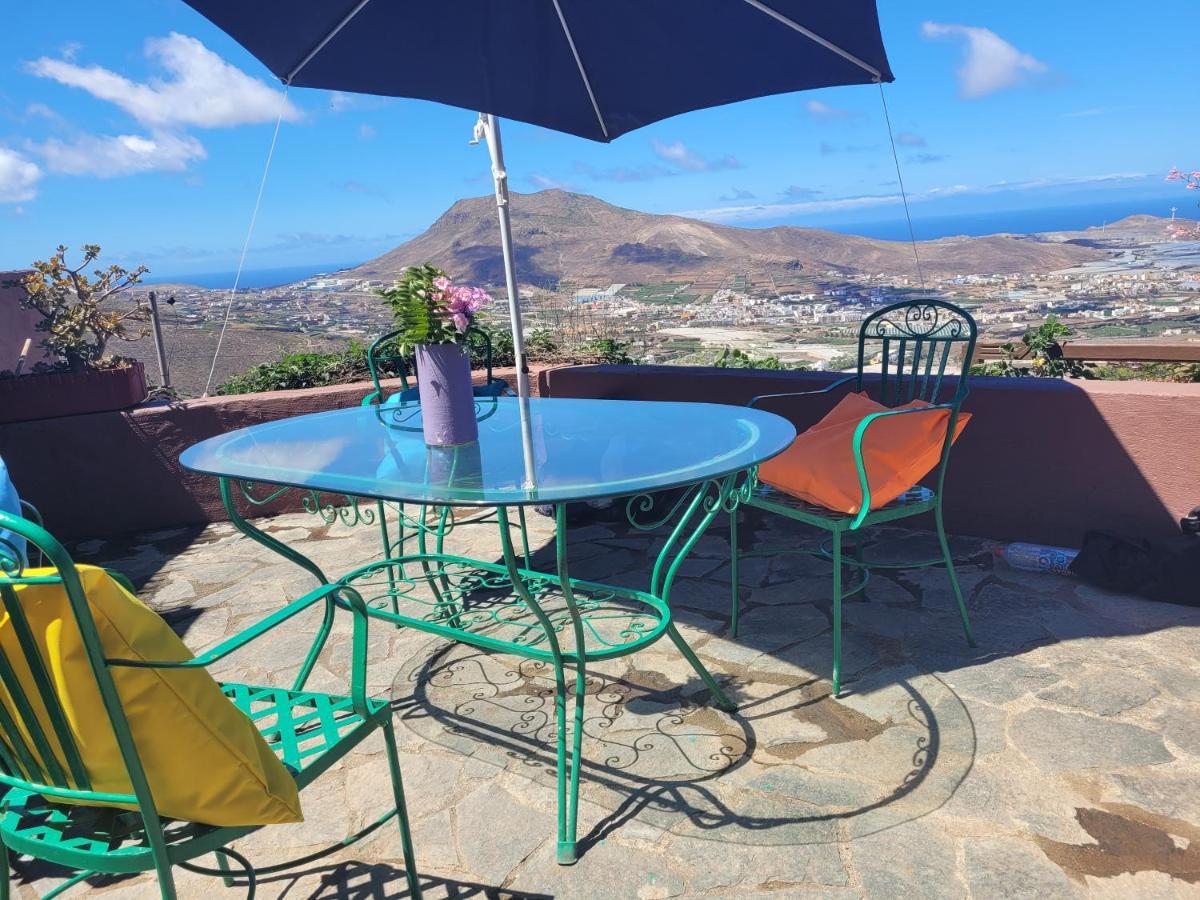 Tonono'S Village Santa Maria de Guia de Gran Canaria Dış mekan fotoğraf
