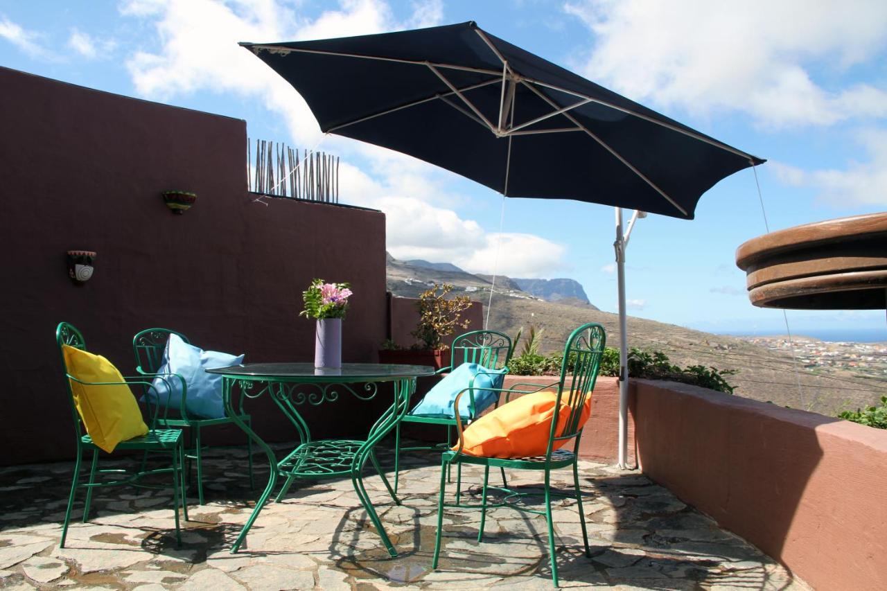 Tonono'S Village Santa Maria de Guia de Gran Canaria Dış mekan fotoğraf